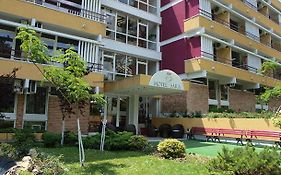 Hotel Sara