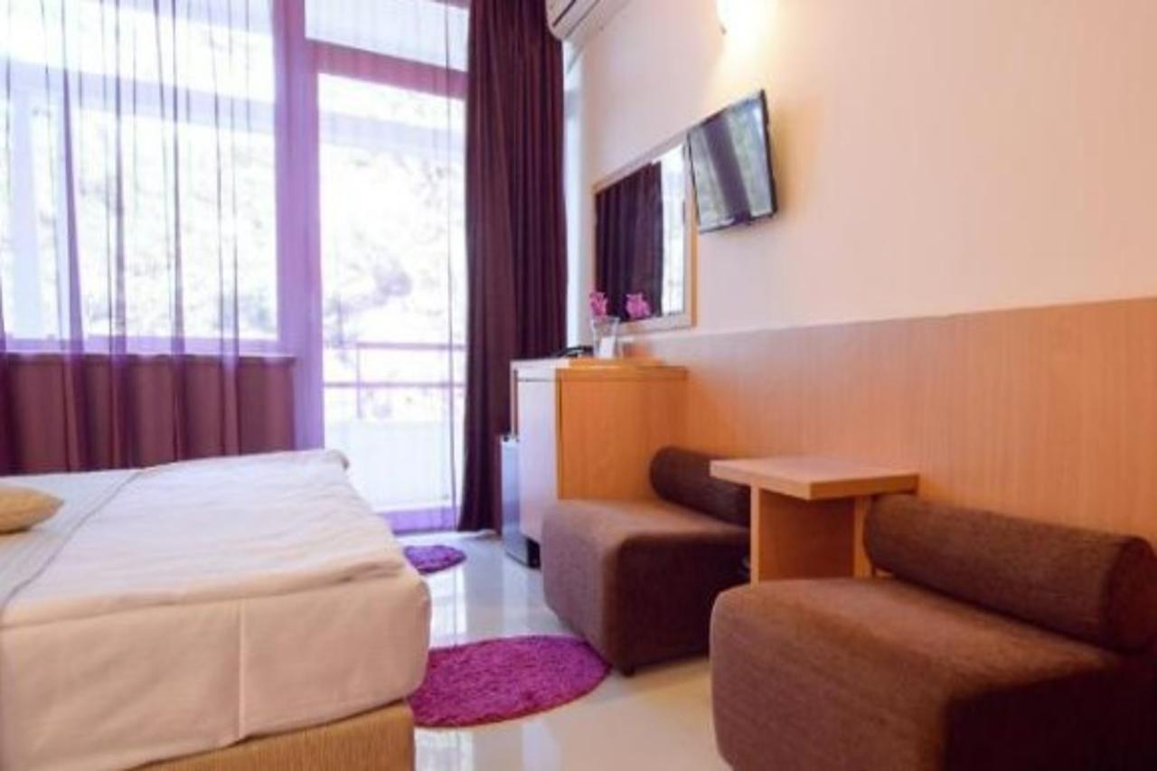 Hotel Sara ネプトゥン エクステリア 写真